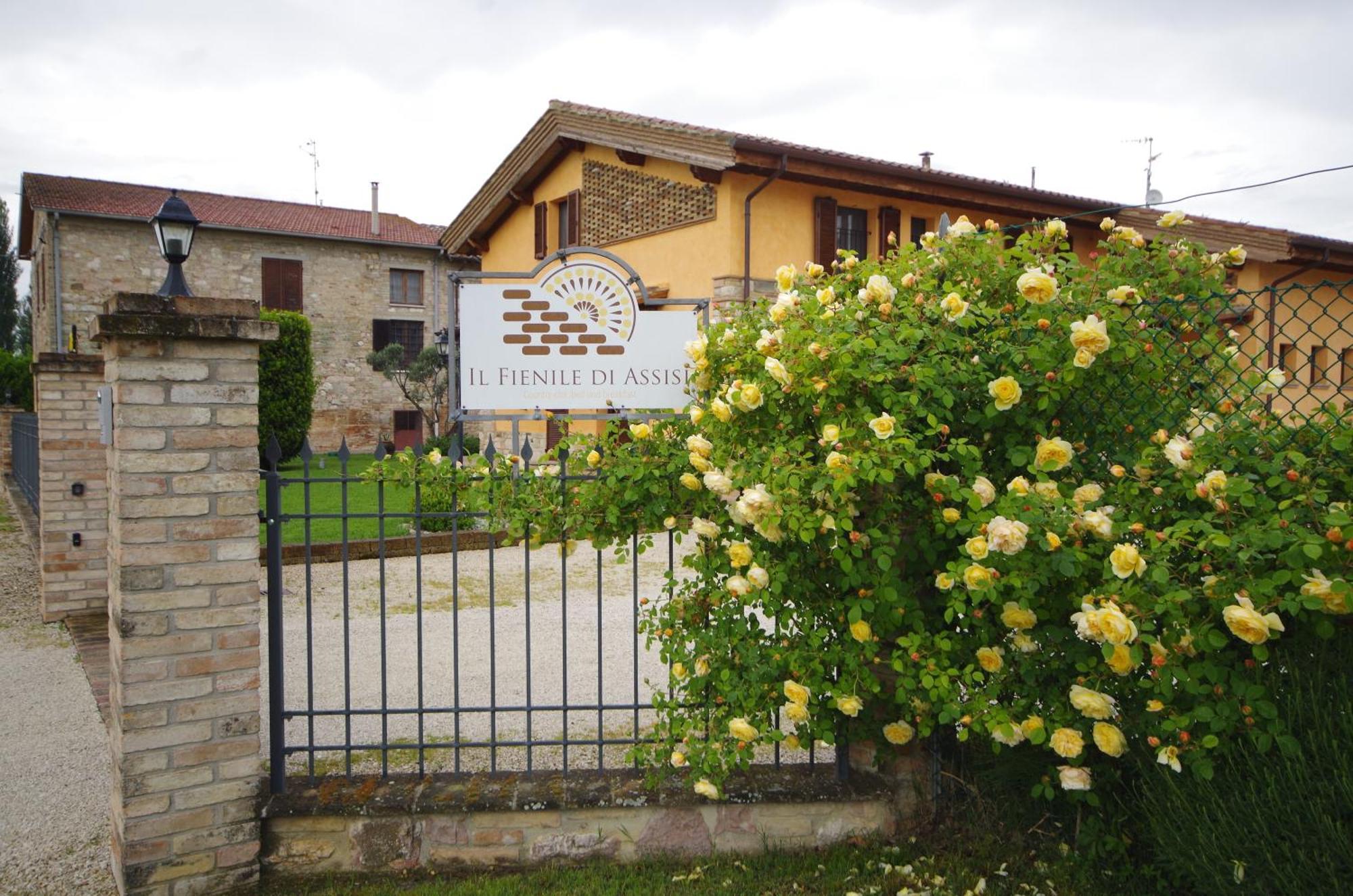 Il Fienile Di Assisi Villa Eksteriør bilde