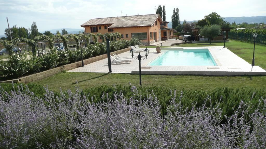 Il Fienile Di Assisi Villa Eksteriør bilde