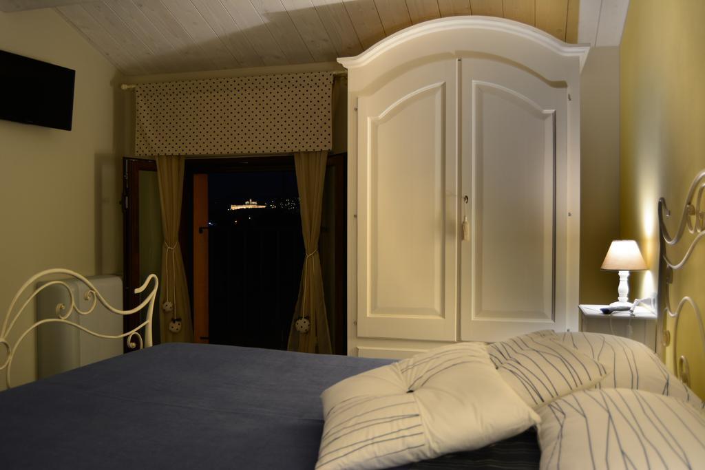 Il Fienile Di Assisi Villa Eksteriør bilde